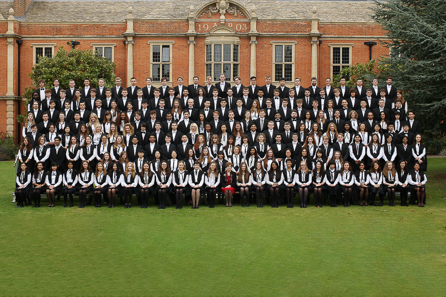 GRADUATION large group2-1